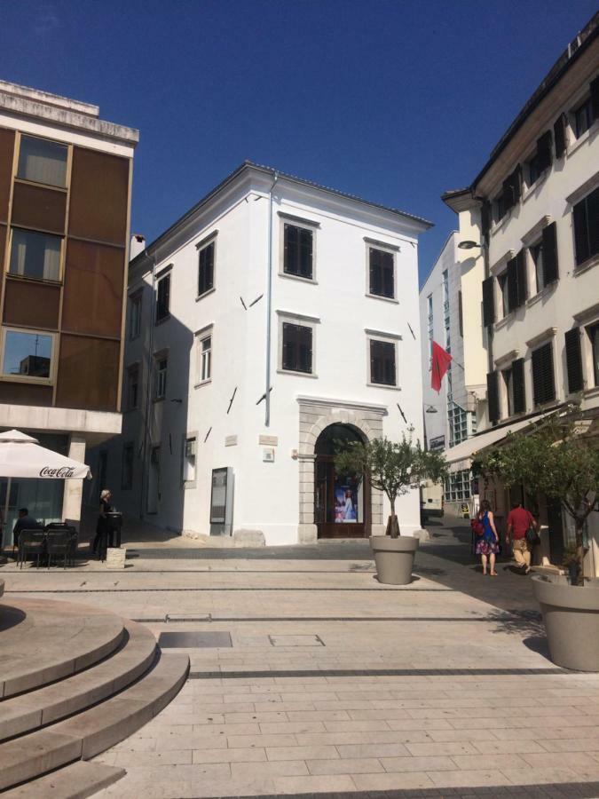 Apartment Stara vrata Rijeka Exteriör bild